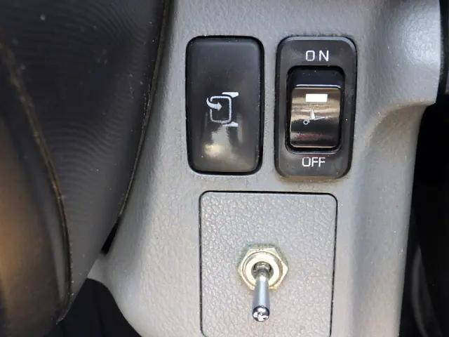 日野デュトロ冷凍車（冷蔵車）小型（2t・3t）[写真31]