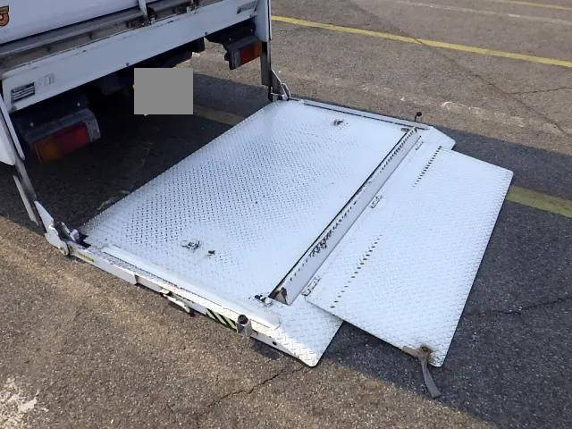 日野デュトロ冷凍車（冷蔵車）小型（2t・3t）[写真04]