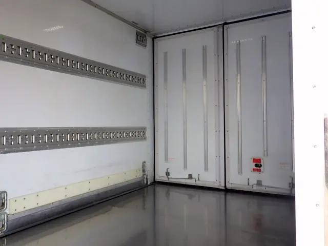 日野デュトロ冷凍車（冷蔵車）小型（2t・3t）[写真08]