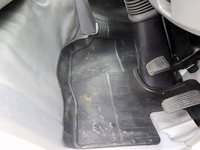 日野デュトロ幌車小型（2t・3t）[写真22]