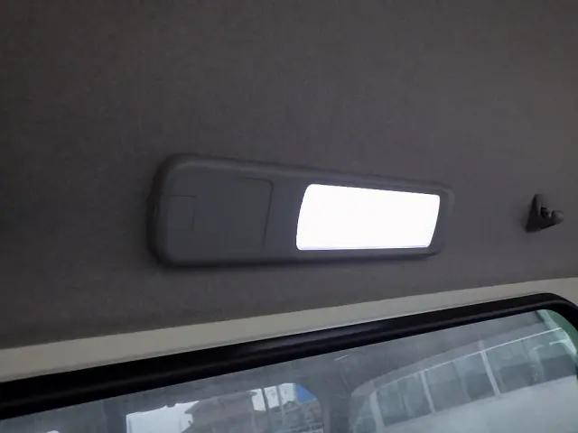 日野デュトロ幌車小型（2t・3t）[写真24]