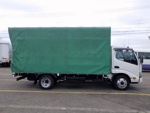 日野デュトロ幌車小型（2t・3t）[写真05]