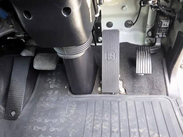 三菱ふそうファイターアルミブロック中型（4t）[写真19]