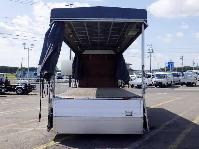 三菱ふそうファイターアルミブロック中型（4t）[写真31]