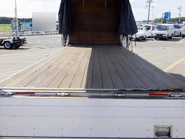 三菱ふそうファイターアルミブロック中型（4t）[写真32]