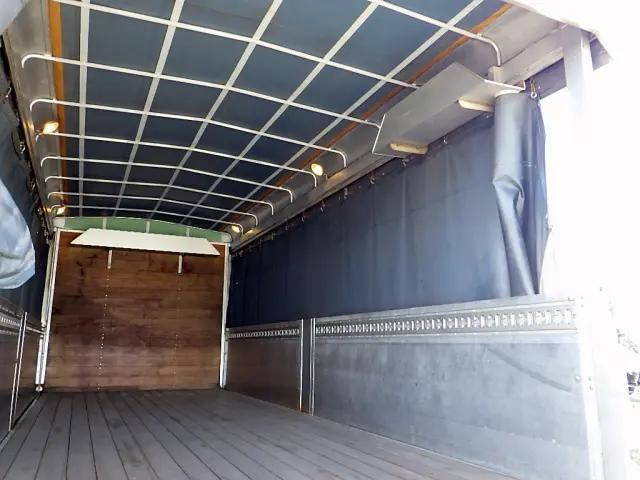 三菱ふそうファイターアルミブロック中型（4t）[写真07]