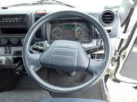 三菱ふそうキャンター平ボディ小型（2t・3t）[写真19]