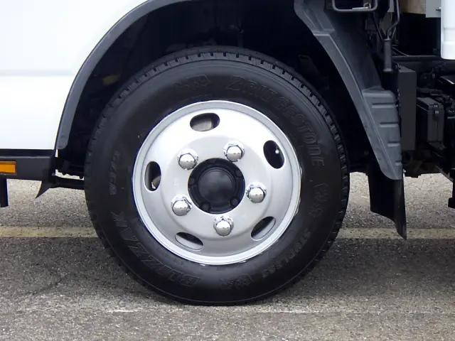 三菱ふそうキャンター平ボディ小型（2t・3t）[写真29]