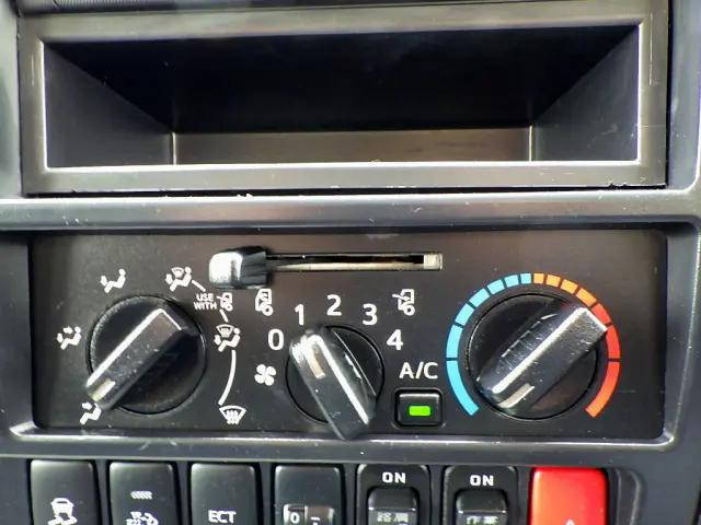 トヨタダイナ幌車小型（2t・3t）[写真15]