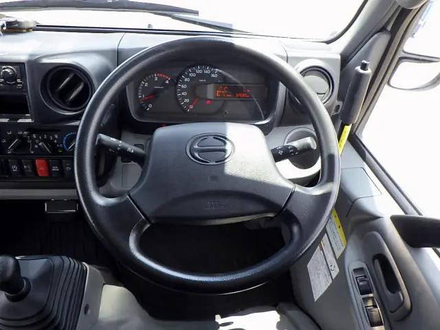 日野デュトロ高所作業車小型（2t・3t）[写真16]