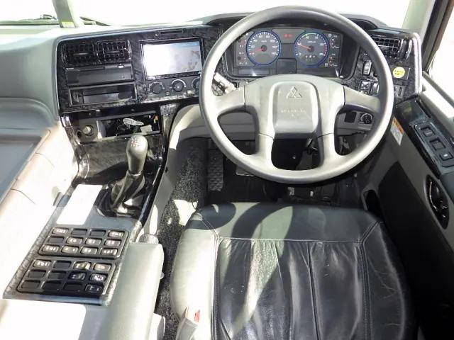 三菱ふそうスーパーグレートアルミブロック大型（10t）[写真11]