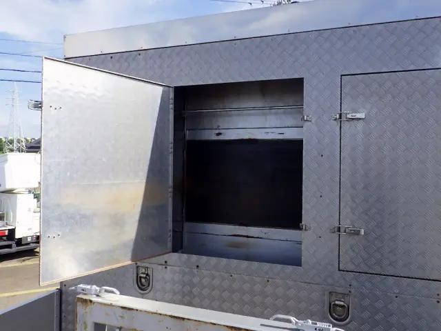 三菱ふそうスーパーグレートアルミブロック大型（10t）[写真34]