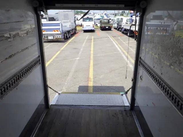 トヨタダイナパネルバン小型（2t・3t）[写真13]