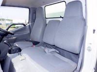 トヨタダイナパネルバン小型（2t・3t）[写真18]