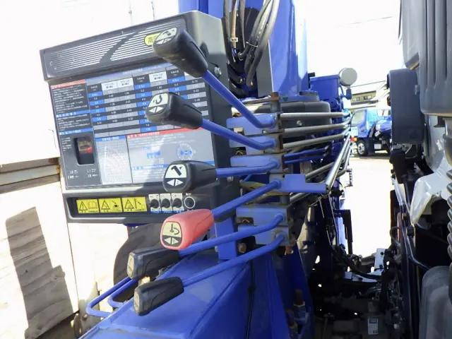 日野レンジャークレーン4段中型（4t）[写真07]