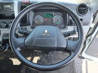 三菱ふそうキャンター平ボディ小型（2t・3t）[写真05]