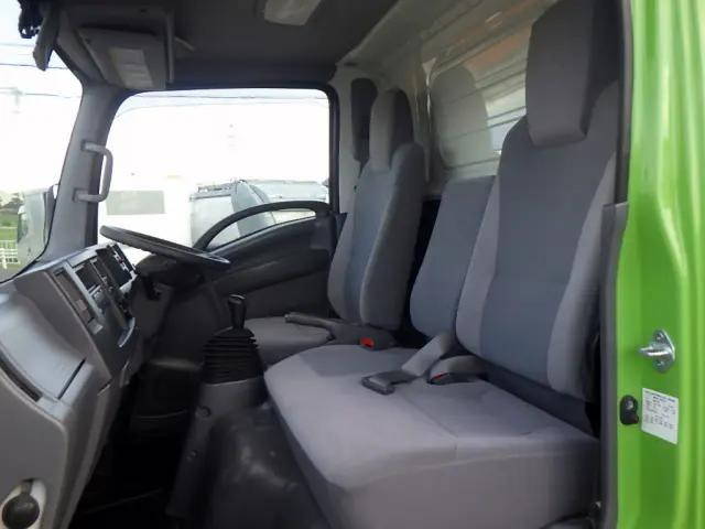 いすゞエルフアルミバン小型（2t・3t）[写真10]