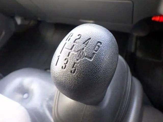 いすゞエルフアルミバン小型（2t・3t）[写真13]