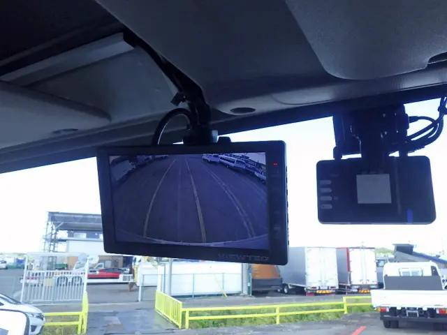 いすゞエルフアルミバン小型（2t・3t）[写真14]