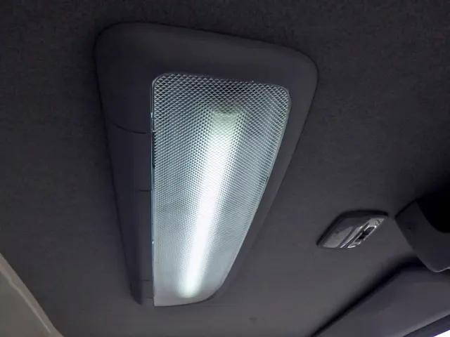 いすゞエルフアルミバン小型（2t・3t）[写真21]