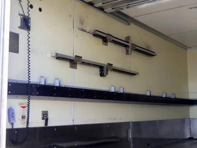 いすゞエルフアルミバン小型（2t・3t）[写真06]