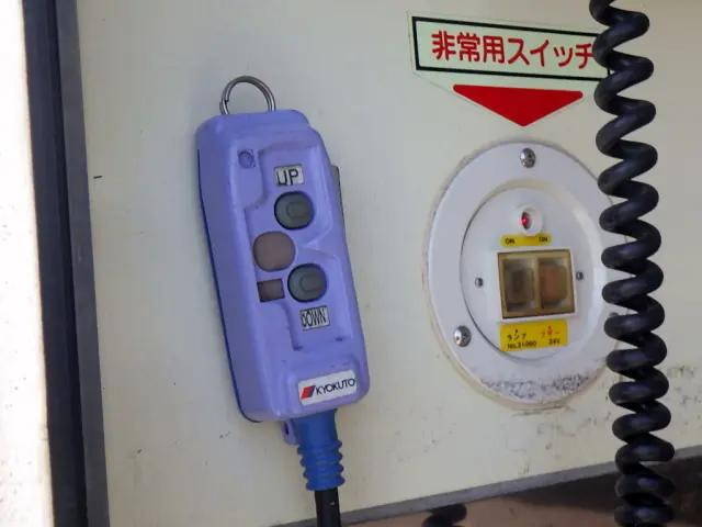 いすゞエルフアルミバン小型（2t・3t）[写真09]