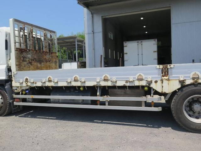 いすゞギガアルミブロック大型（10t）[写真11]