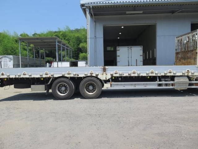 いすゞギガアルミブロック大型（10t）[写真14]