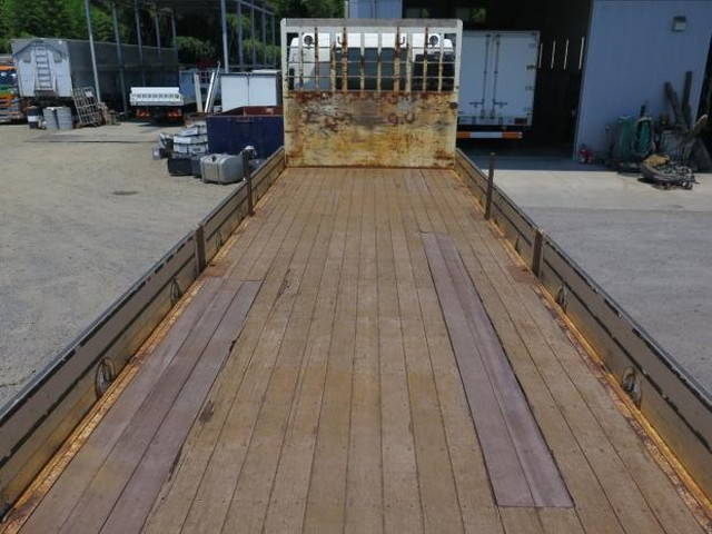 いすゞギガアルミブロック大型（10t）[写真20]