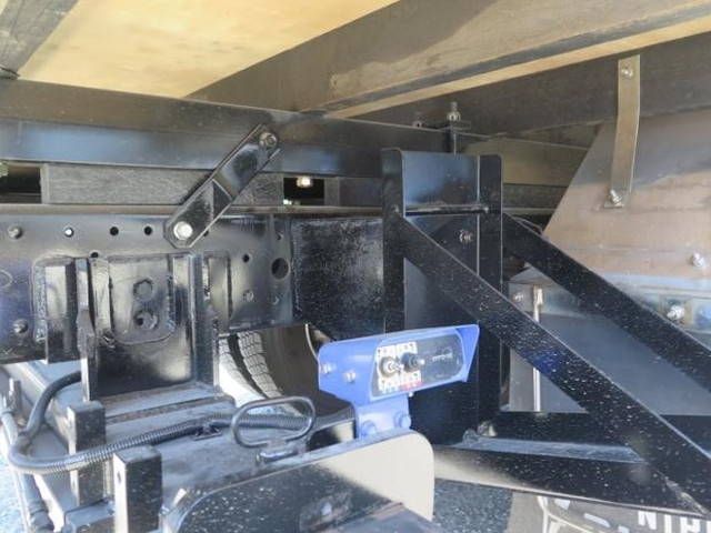 いすゞエルフクレーン6段小型（2t・3t）[写真28]