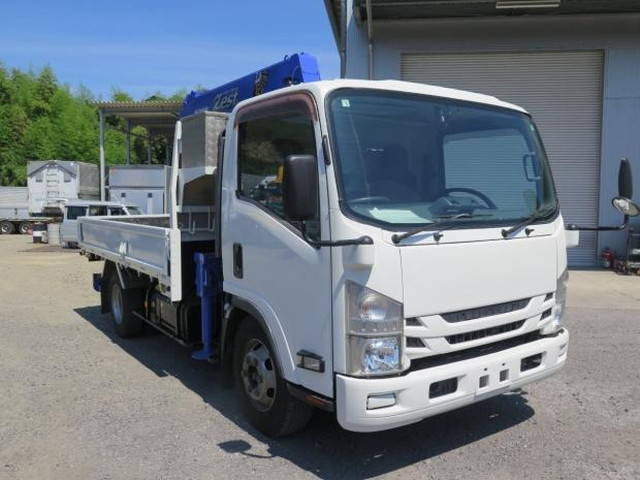 いすゞエルフクレーン6段小型（2t・3t）[写真03]