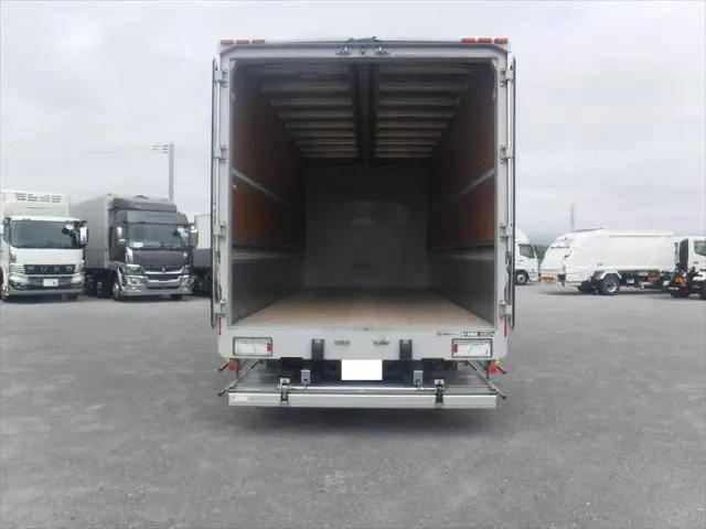 いすゞフォワードアルミウイング中型（4t）[写真11]