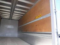 いすゞフォワードアルミウイング中型（4t）[写真15]