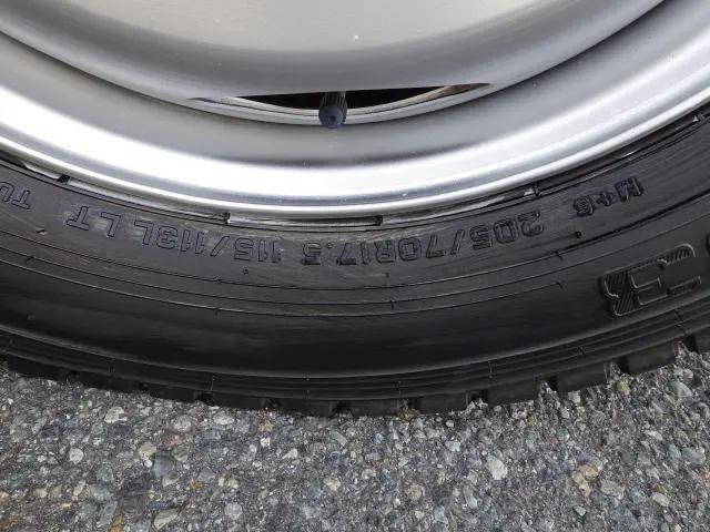 日野デュトロ平ボディ小型（2t・3t）[写真23]