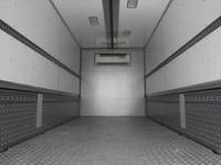 日野レンジャー冷蔵冷凍ウイング中型（4t）[写真17]