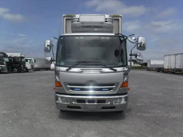 日野レンジャー冷蔵冷凍ウイング中型（4t）[写真05]