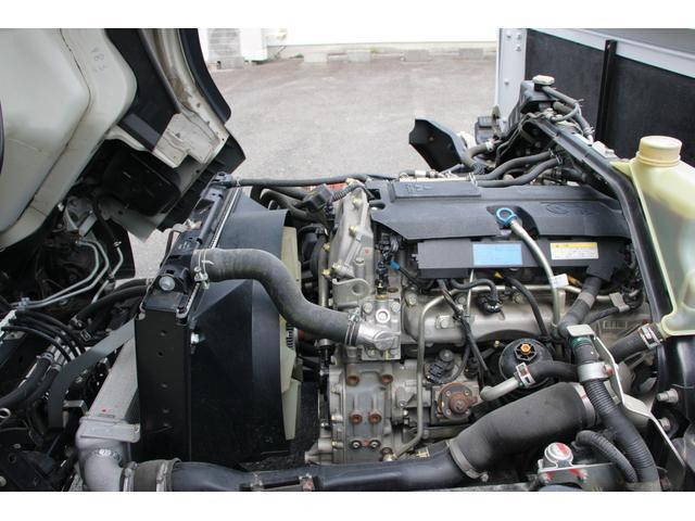 三菱ふそうキャンター平ボディ小型（2t・3t）[写真10]