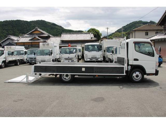 三菱ふそうキャンター平ボディ小型（2t・3t）[写真11]