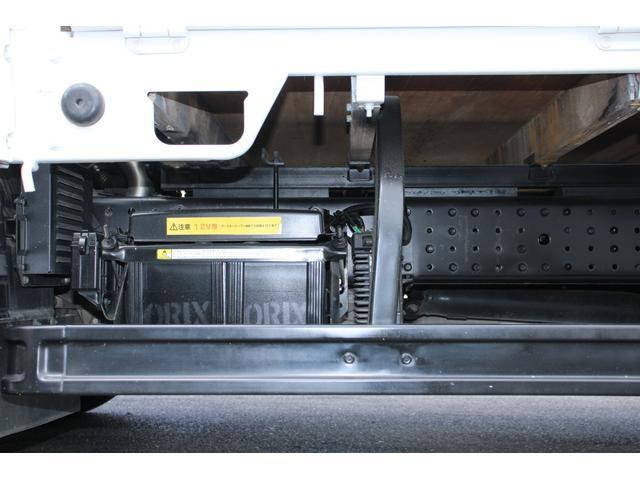 三菱ふそうキャンター平ボディ小型（2t・3t）[写真18]