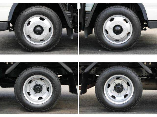 三菱ふそうキャンター平ボディ小型（2t・3t）[写真27]