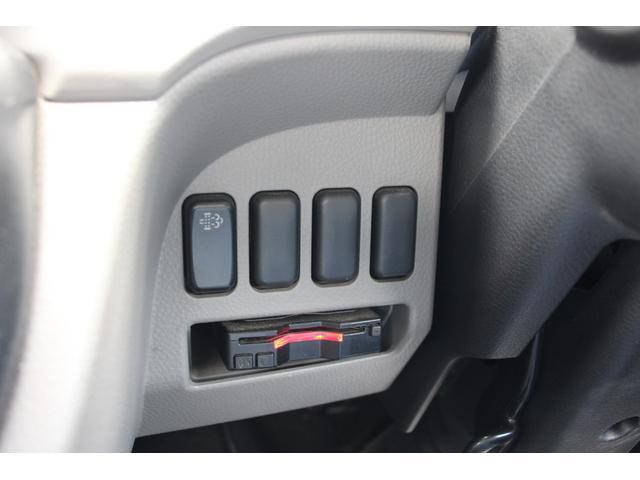 三菱ふそうキャンター平ボディ小型（2t・3t）[写真36]