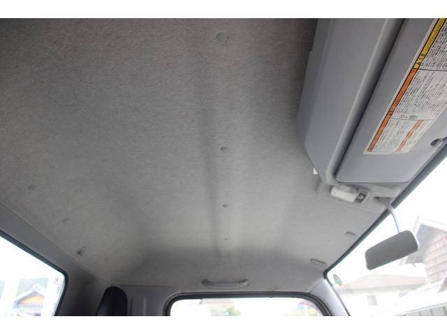 三菱ふそうキャンター平ボディ小型（2t・3t）[写真37]