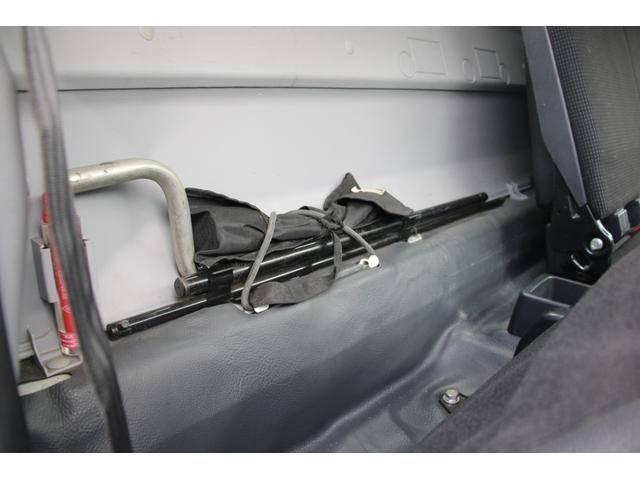 三菱ふそうキャンター平ボディ小型（2t・3t）[写真38]