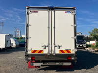 日野レンジャー冷蔵冷凍ウイング中型（4t）[写真11]