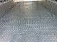 日野レンジャー冷蔵冷凍ウイング中型（4t）[写真14]