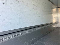 日野レンジャー冷蔵冷凍ウイング中型（4t）[写真15]