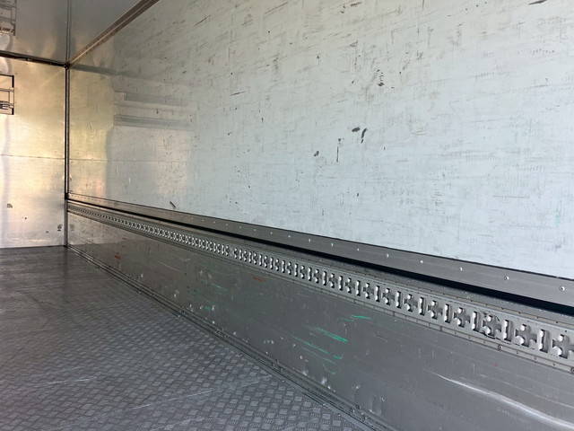 日野レンジャー冷蔵冷凍ウイング中型（4t）[写真15]