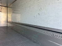 日野レンジャー冷蔵冷凍ウイング中型（4t）[写真16]