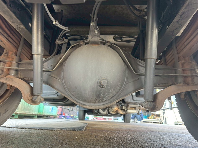 日野レンジャー冷蔵冷凍ウイング中型（4t）[写真26]