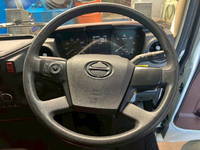 日野レンジャー冷蔵冷凍ウイング中型（4t）[写真35]